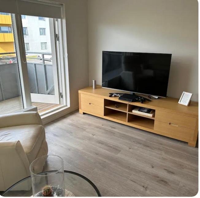 Apartment Close To The Airport Keflavík Kültér fotó